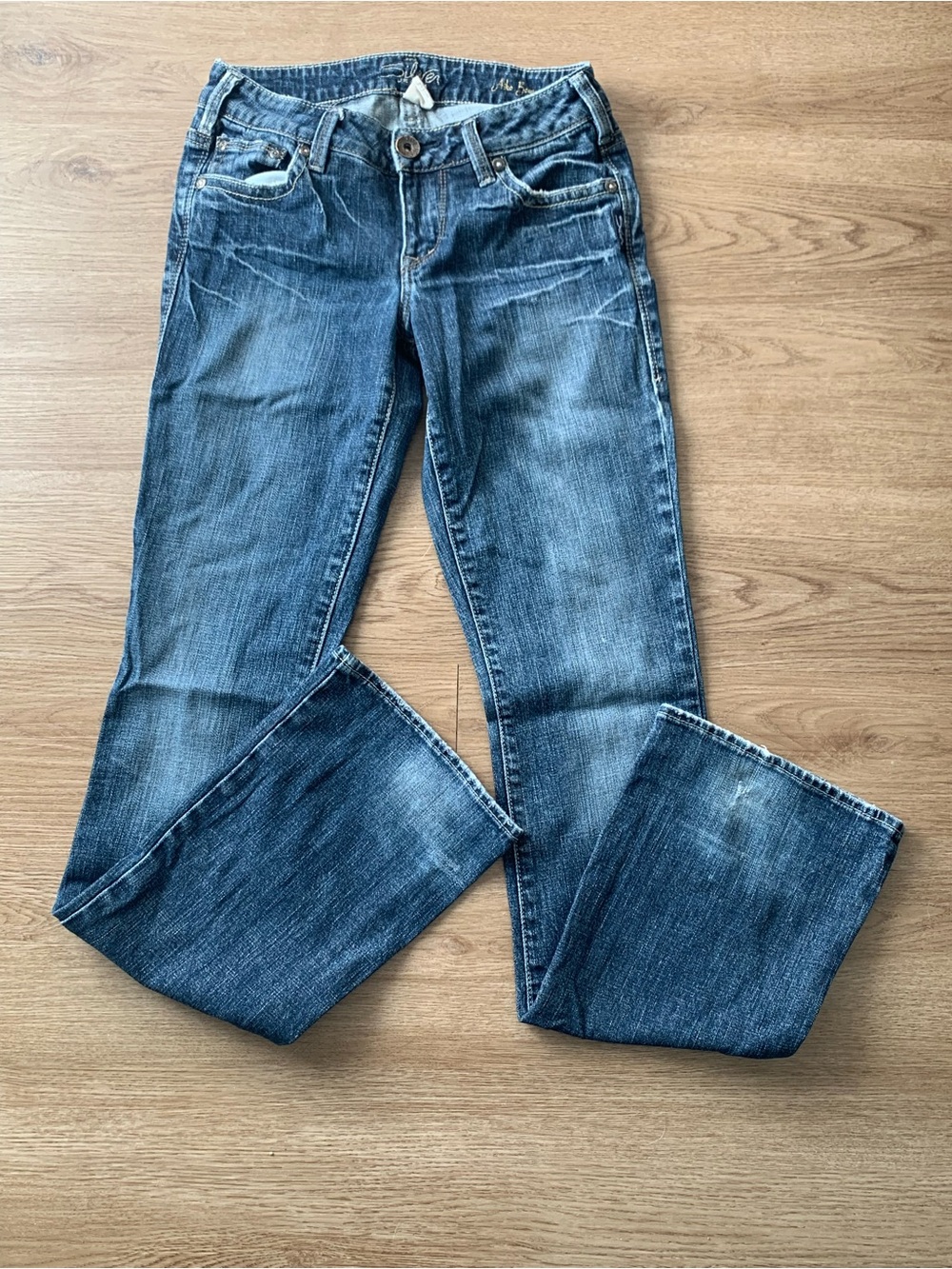 Y2K Silver Aiko Low rise boot cut jeans size 26
